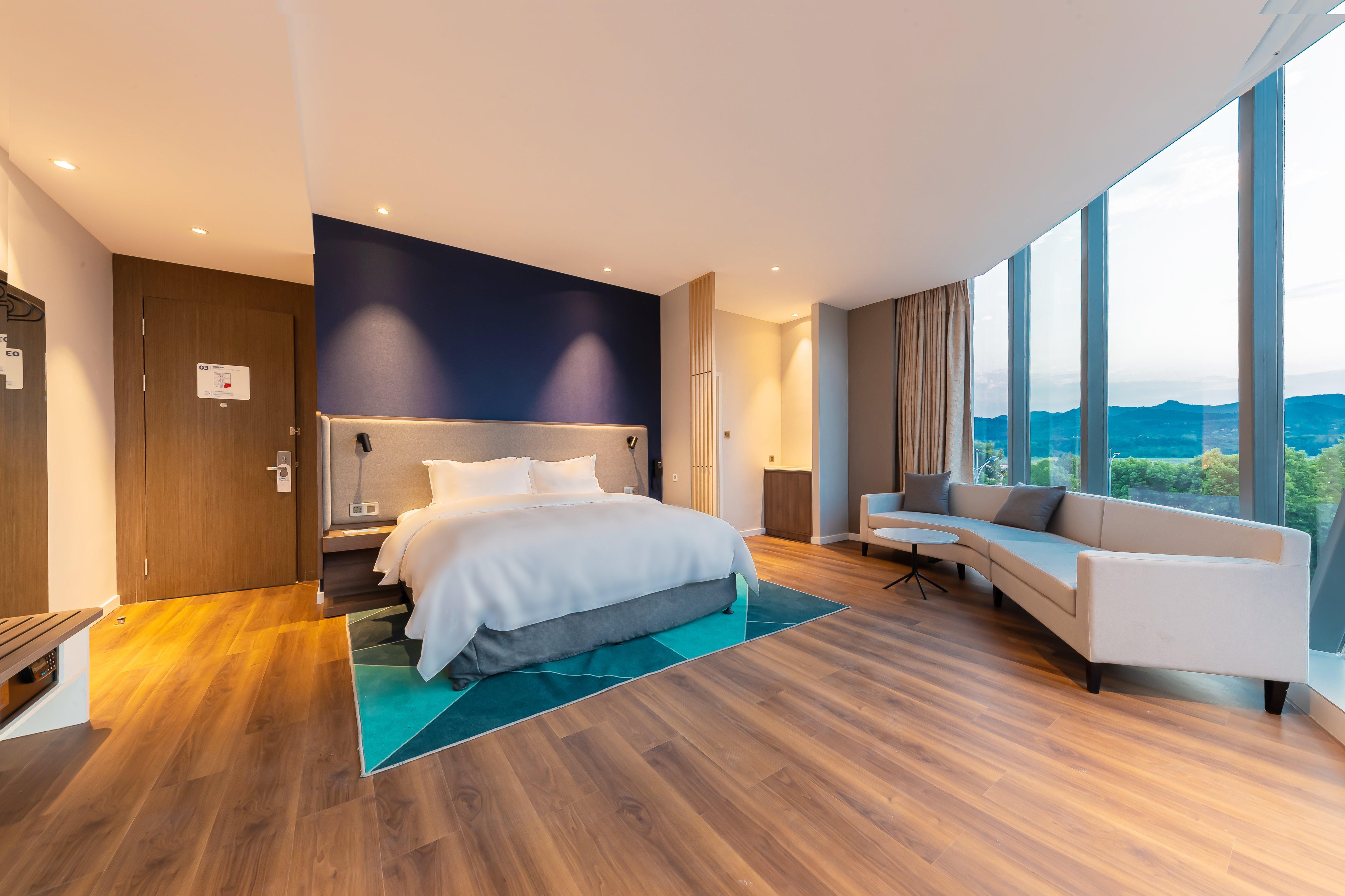 Holiday Inn Express Yichang Riverside By Ihg Exterior foto