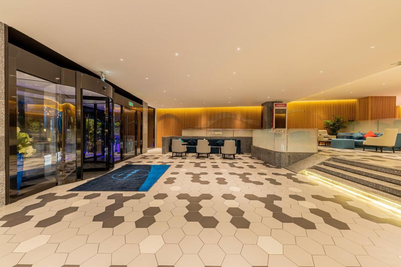 Holiday Inn Express Yichang Riverside By Ihg Exterior foto
