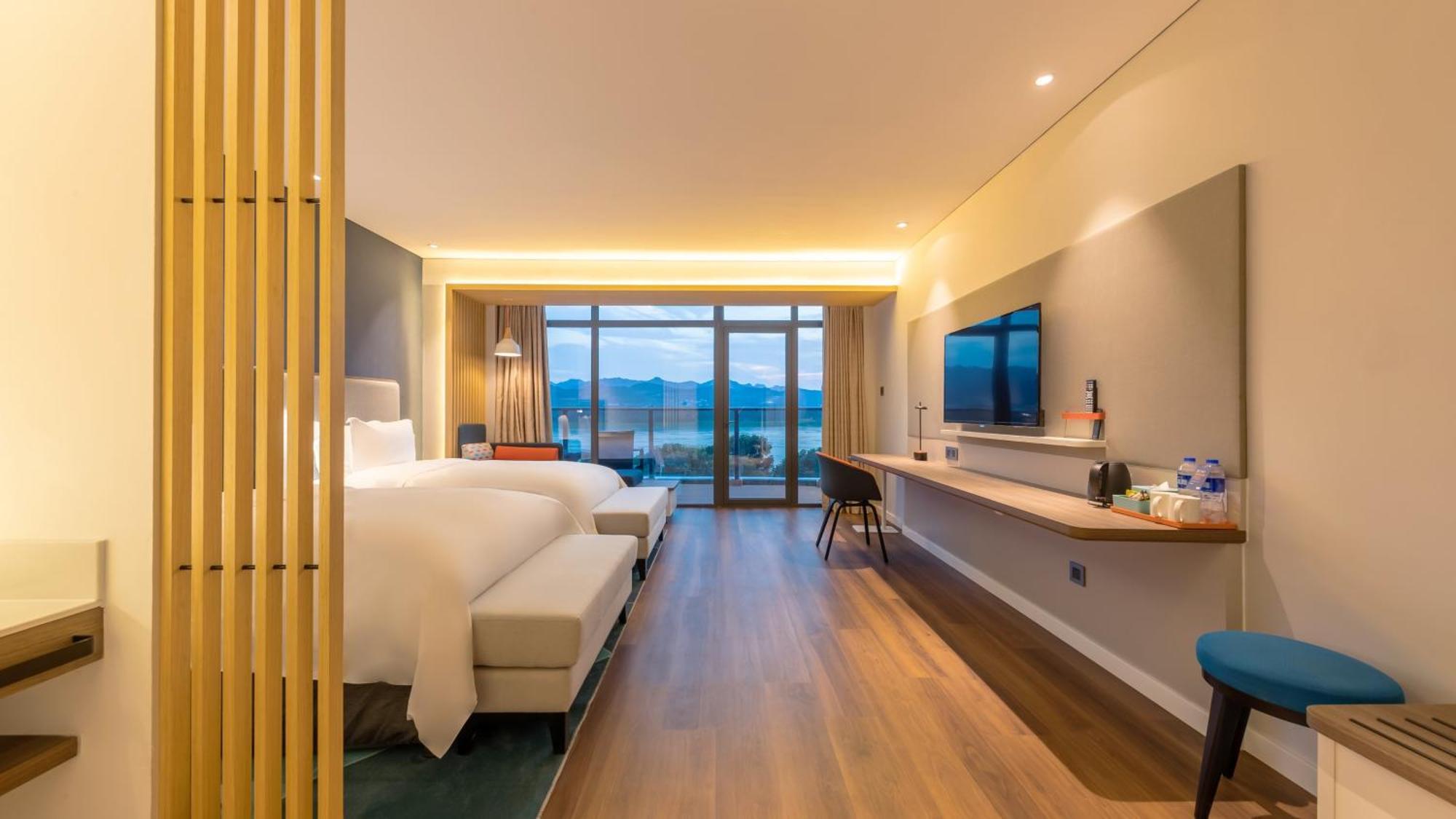 Holiday Inn Express Yichang Riverside By Ihg Exterior foto